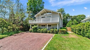 Exterior - Bayview Beauty (Southampton)