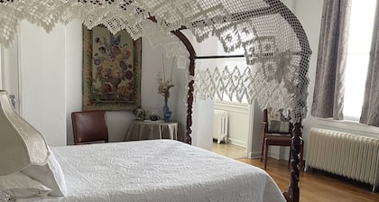 #303 The Victorian Suite, Apartment "A Winter Retreat in Boone, IA