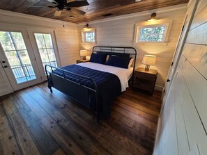 3 bedrooms, iron/ironing board, free WiFi, bed sheets - Lakehouse - HotTub | Kayak/Fish | AtvTrls (MENA)