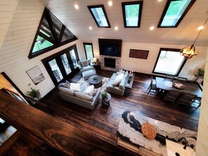 Smart TV, fireplace - Lakeside Cabin | Hot Tub | Kayaks | Fishing | ATV Trails (MENA)