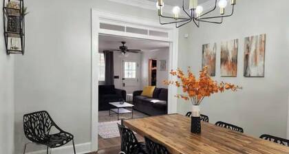 Spacious Centrally Located 3 Bed 2 Bath - Sleeps 8