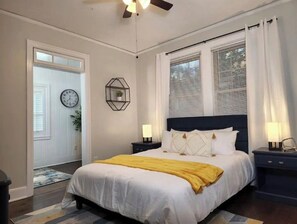 3 bedrooms, desk, iron/ironing board, travel cot