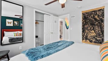 4 slaapkamers, een strijkplank/strijkijzer, reisbedje, gratis wifi