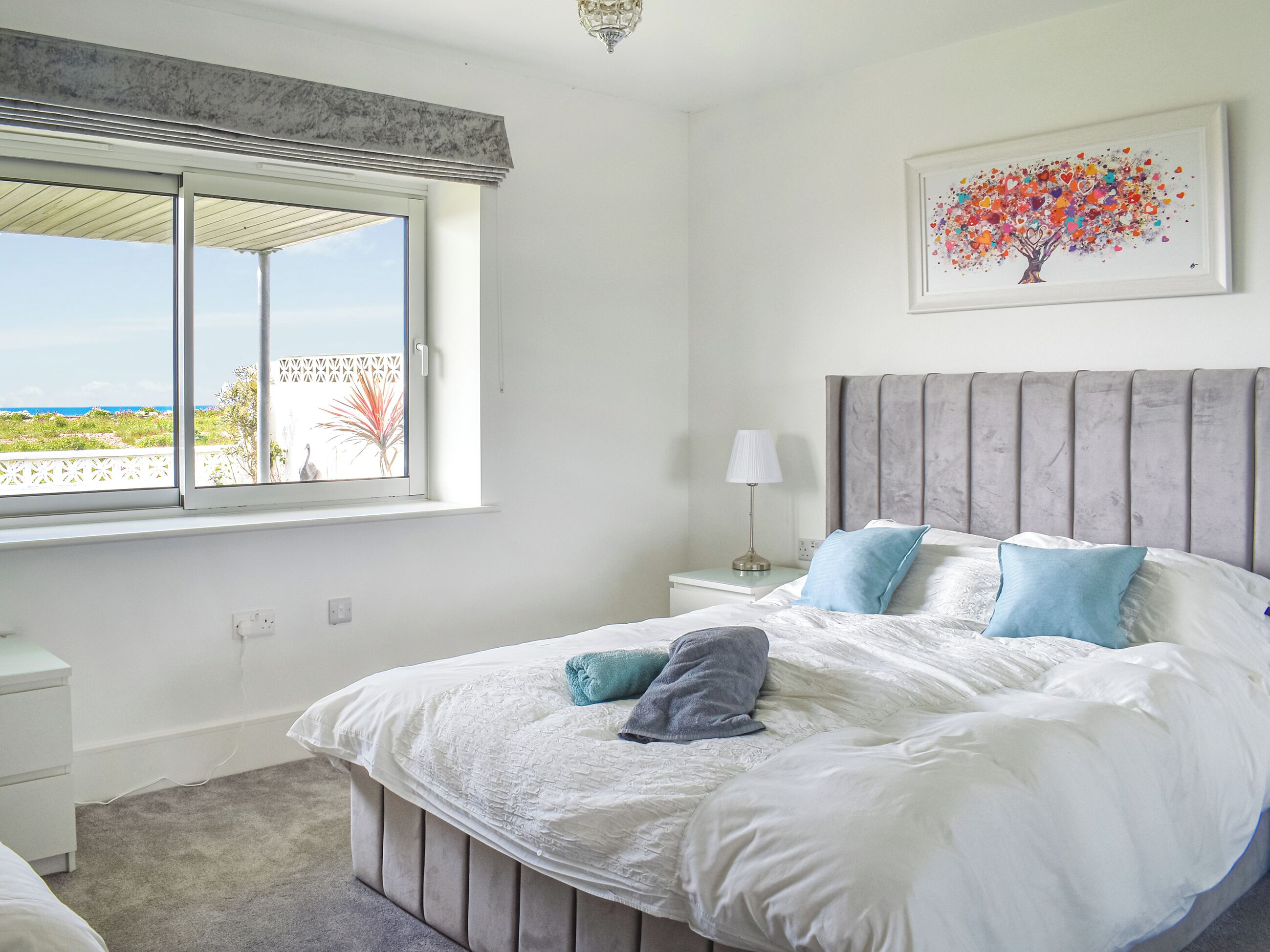5 bedrooms, free WiFi, bed sheets
