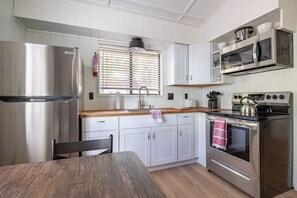 Uklassifisert bilde, 2 av 8, knapp