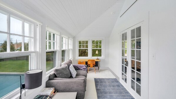 House, Multiple Beds (Fort Pond Pristine) | Living room - Fort Pond Pristine (Montauk)