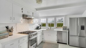House, Multiple Beds (Fort Pond Pristine) | Private kitchen - Fort Pond Pristine (Montauk)