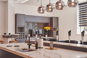 Dining - Reservoir View -  a modern home that sleeps 8 guests  in 4 bedrooms (Cheddar)