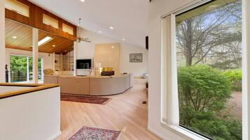 House, Multiple Beds (Quogue Contemporary) | 5 bedrooms