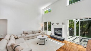 House, Multiple Beds (Springs Desire) | Living room