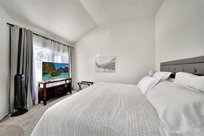 4 Schlafzimmer, Bügeleisen/Bügelbrett, kostenloses WLAN, Bettwäsche
