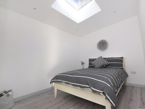 2 chambres, accès au Wi-Fi (inclus), literie fournie