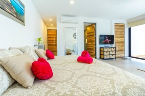 1 Schlafzimmer, laptopgeeigneter Arbeitsplatz, Bügeleisen/Bügelbrett