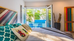 5 bedrooms, laptop workspace, iron/ironing board, bed sheets - Relaxing 5BR Villa Playcar! Infinity Pool!! A/c!! (Playa del Carmen)