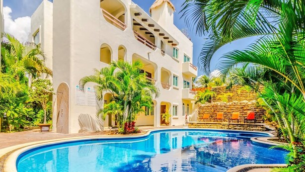 Outdoor pool - One BR Penthouse, 150 m From 5th Avenue, all in! (Playa del Carmen)