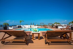 Alberca al aire libre 