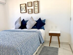 3 bilik tidur, seterika/papan seterika, cadar katil 