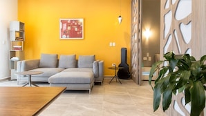 Unclassified image, 2 of 25, button - Gorgeous 1-br Condo for 4, 3 Blks From Ocean! (Playa del Carmen)
