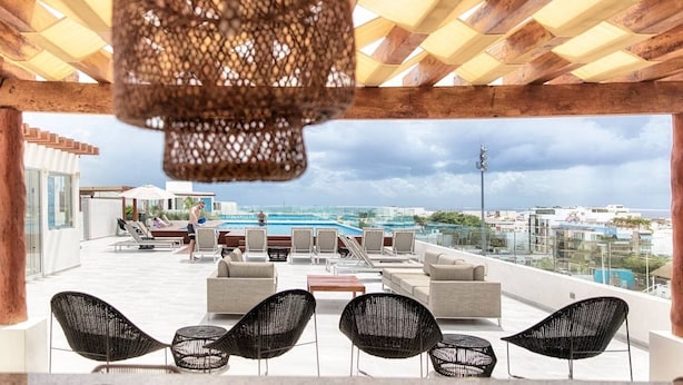 Unclassified image, 1 of 25, button - Gorgeous 1-br Condo for 4, 3 Blks From Ocean! (Playa del Carmen)