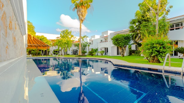 Pool - Spacious Villa With Garden AND Pool Sleeps 8 !! (Playa del Carmen)