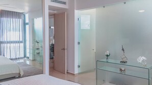 4 bedrooms, laptop workspace, iron/ironing board, bed sheets - Modern 4BR Penthouses! Private Pool! Concierge!! (Playa del Carmen)