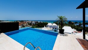 Outdoor pool - Modern 4BR Penthouses! Private Pool! Concierge!! (Playa del Carmen)