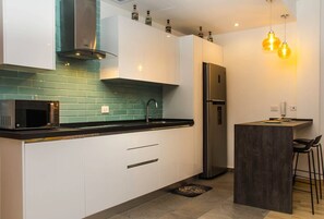 Interior - Great Location! Ocean Views! AC! Rooftop Pool!! (Playa del Carmen)