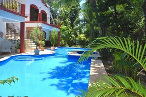 Alberca al aire libre 