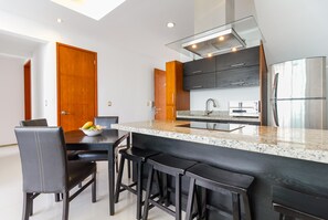 Microwave, oven, stovetop, cookware/dishes/utensils - Beautiful Bright 2BR Penthouse! Private Pool!! (Playa del Carmen)