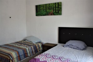 3 bedrooms, bed sheets
