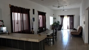 Interior - Large, Tranquil Beach House With Huge Pool, Pool Bar, Sky TV, AC (Progreso)