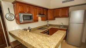 Unclassified image, 3 of 19, button - Great 2BR Condo Steps to Beach W/pool Sleeps 8!! (Playa del Carmen)