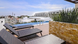 Outdoor pool - Modern Studio With Pool for 2 People 3 Blocks From the Beach (Playa del Carmen)