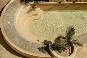 Outdoor pool - NEW Cute and Modern Unit, Partial Ocean Views, 70m From the Beach (Progreso)