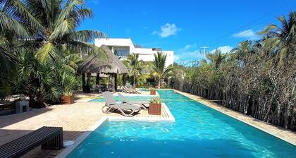 Romantic Condo Best Retreat for a Couple 1 Block From the Beach Progreso East