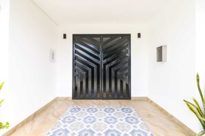Interior - Comfy Loft in the Heart of Playa del Carmen With an Amazing Roof-top Pool (Playa del Carmen)