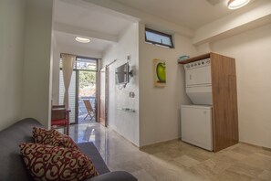 TV - El Sueño 3 - Beautiful 1 Bed 1 Bath - Steps to Basilio Badillo! Old Town/alta Vista (Puerto Vallarta)