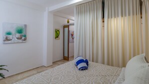1 bedroom, iron/ironing board, bed sheets - El Sueño 3 - Beautiful 1 Bed 1 Bath - Steps to Basilio Badillo! Old Town/alta Vista (Puerto Vallarta)