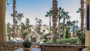 Balcony - Pool & Ocean Views. Ground Floor Unit. 2BR Sleeps 6 ! (Cabo San Lucas)