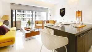 Living area - NEW 1 BR Condo With gym - 3 Blocks From Beach (Playa del Carmen)