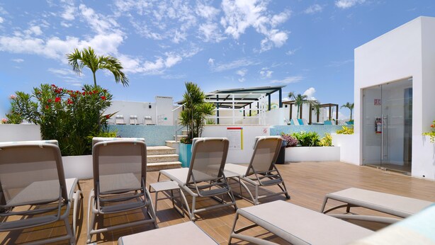 Property grounds - Beautiful Studio , Close to the Beach With Amazing Amenities! (Playa del Carmen)