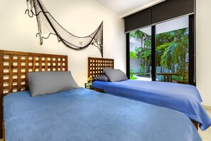 2 bedrooms, laptop workspace, iron/ironing board, bed sheets