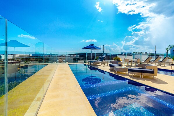 Alberca al aire libre 