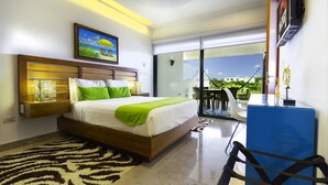 2 bedrooms, bed sheets - Ocean Views! Steps to the Beach! Sun! (Playa del Carmen)