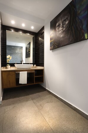 Bathroom - New Studio, Rooftop Pool, Ocean Views! (Playa del Carmen)