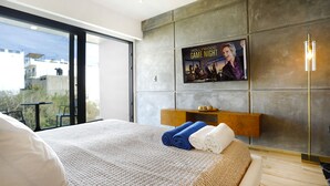 1 bedroom, laptop workspace, iron/ironing board, bed sheets - New Studio, Rooftop Pool, Ocean Views! (Playa del Carmen)