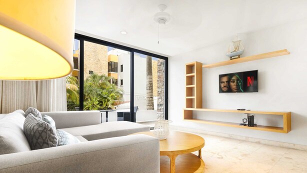 Unclassified image, 1 of 26, button - Anah Downtown 1br, Rooftop Views, GYM and Pool !! (Playa del Carmen)