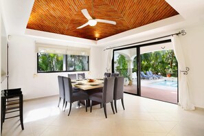 Dining - Large Villa Pool Close To Beach Sleeps 16 (Playa del Carmen)