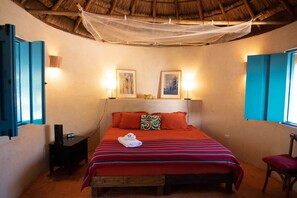 3 bedrooms, laptop workspace, iron/ironing board, bed sheets - Stunning 3 BR Villa North of Mérida (Chicxulub Pueblo)