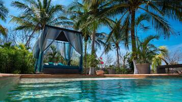 Alberca al aire libre